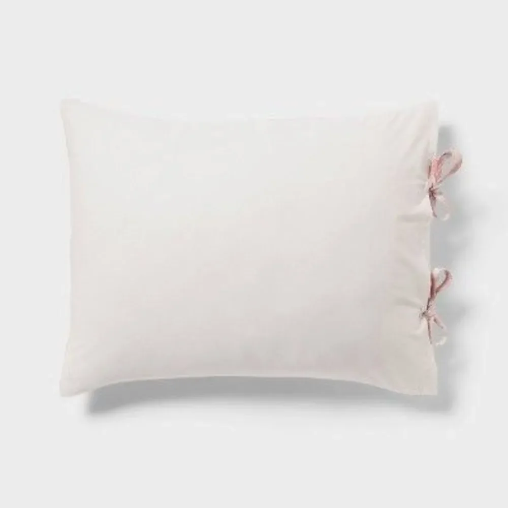 Threshold - King Yarn Dye Ikat Comforter and Sham Set Ivory/Ma Ivory/Mauve